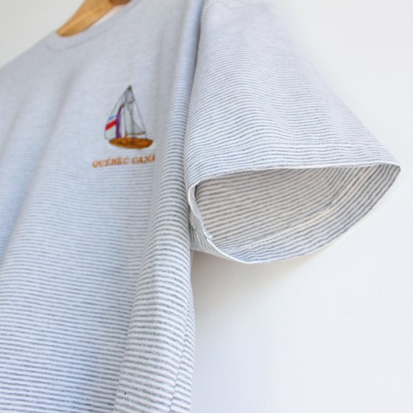 Vintage Quebec Canada Embroidered Grey Striped Tee - Picture 5 of 5